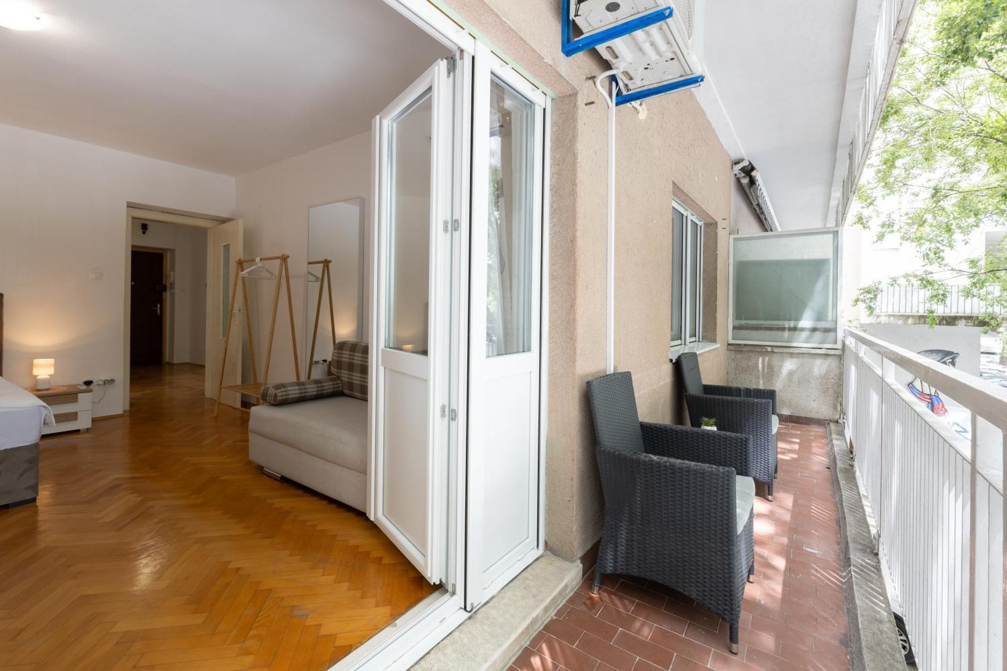 Apartment Central To Beach & Old Town Split Exterior photo
